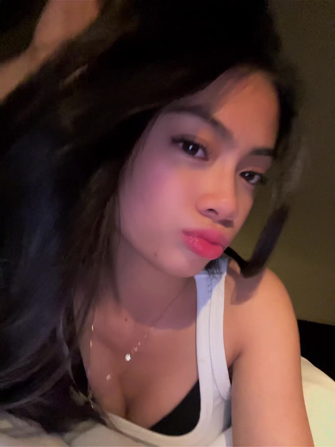 @Z.