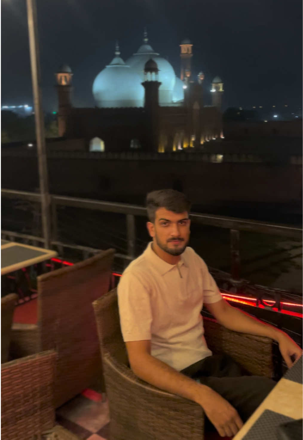 @حUسNیN بHنDر 🫀