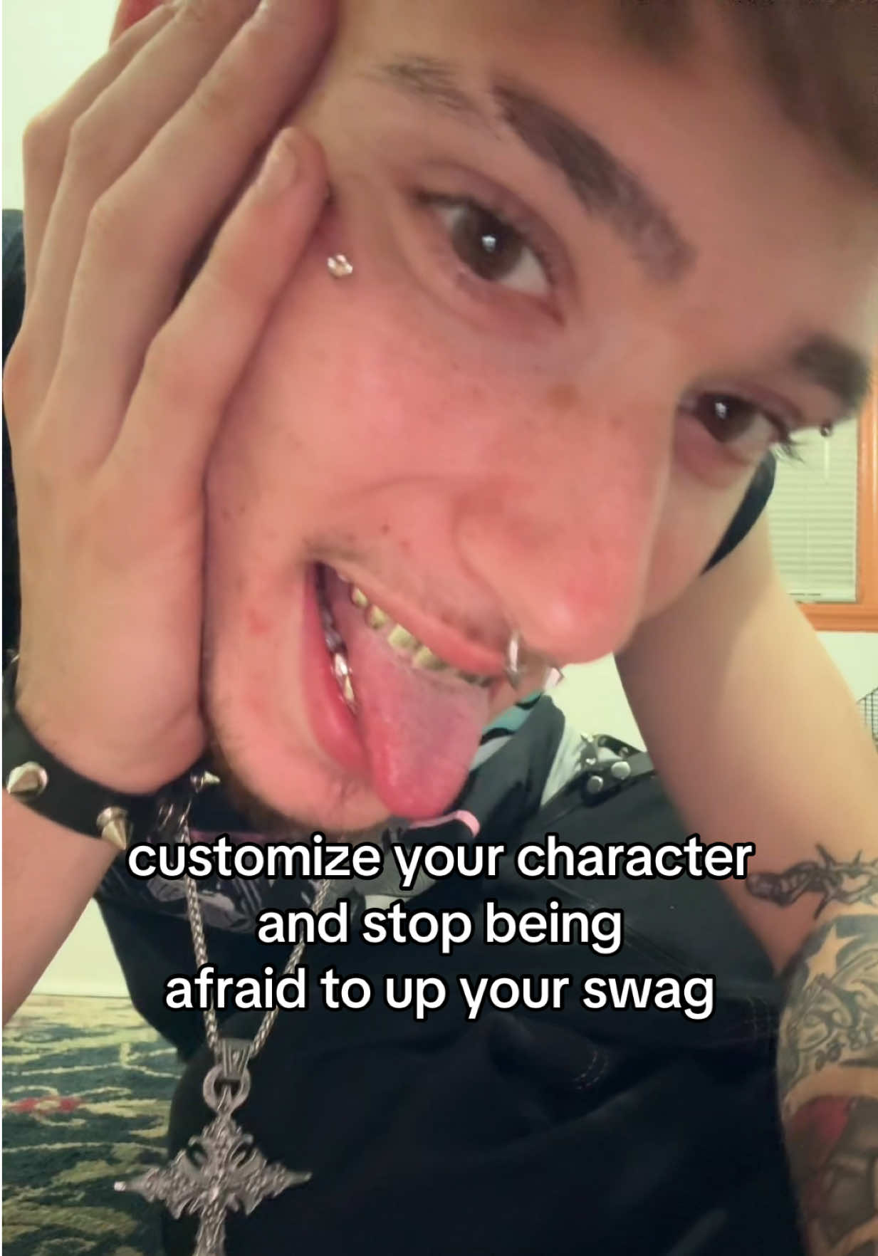 @Hinoté