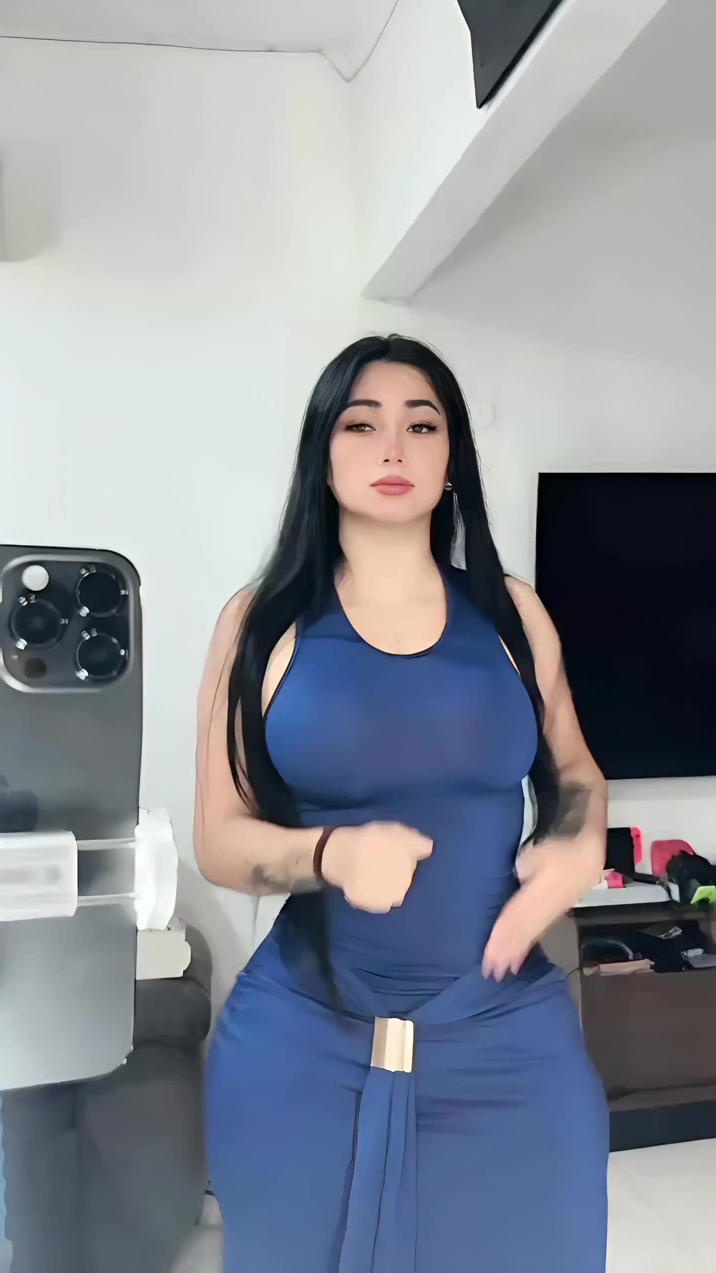 @eli gomez