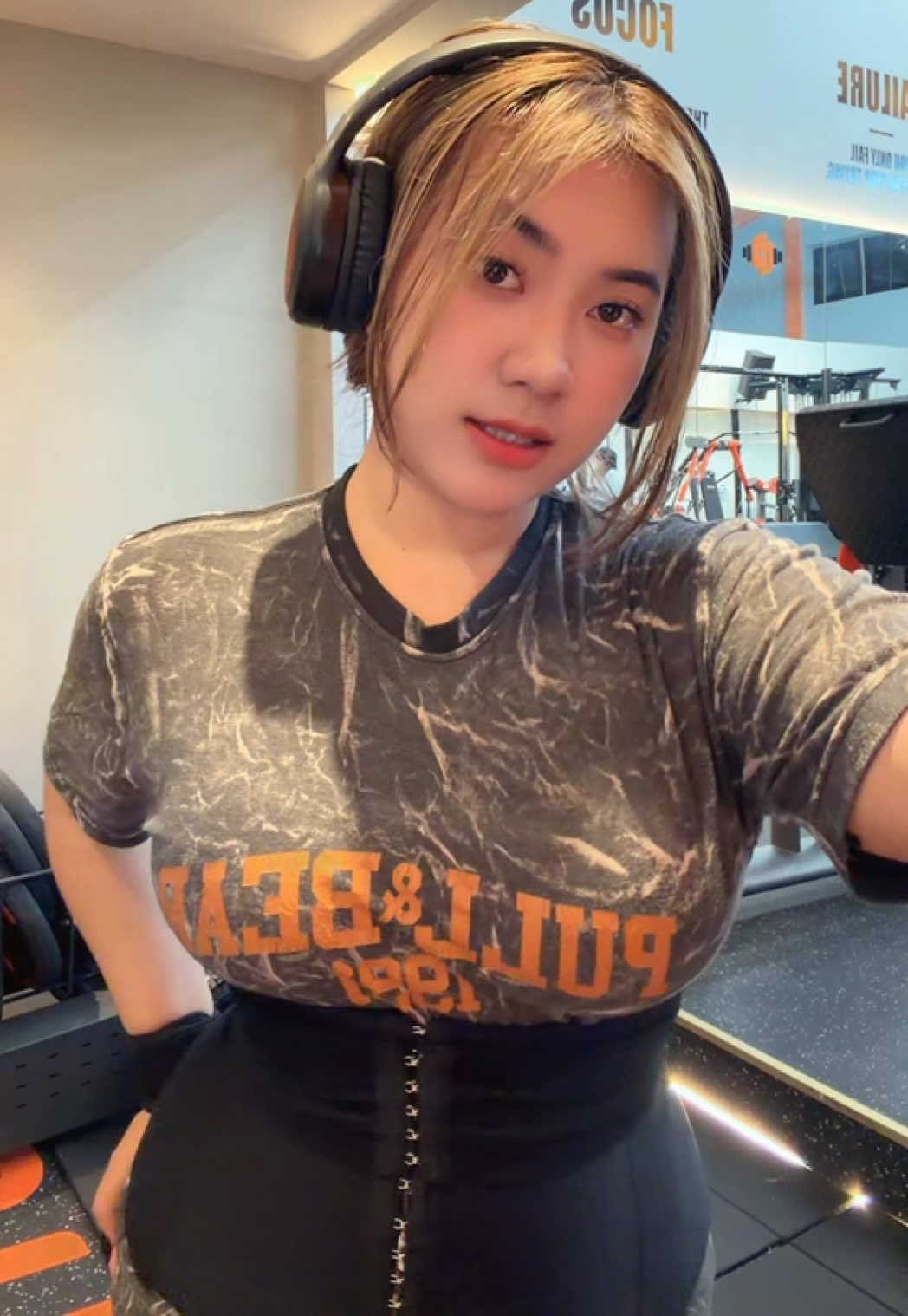 @Anita Dwia