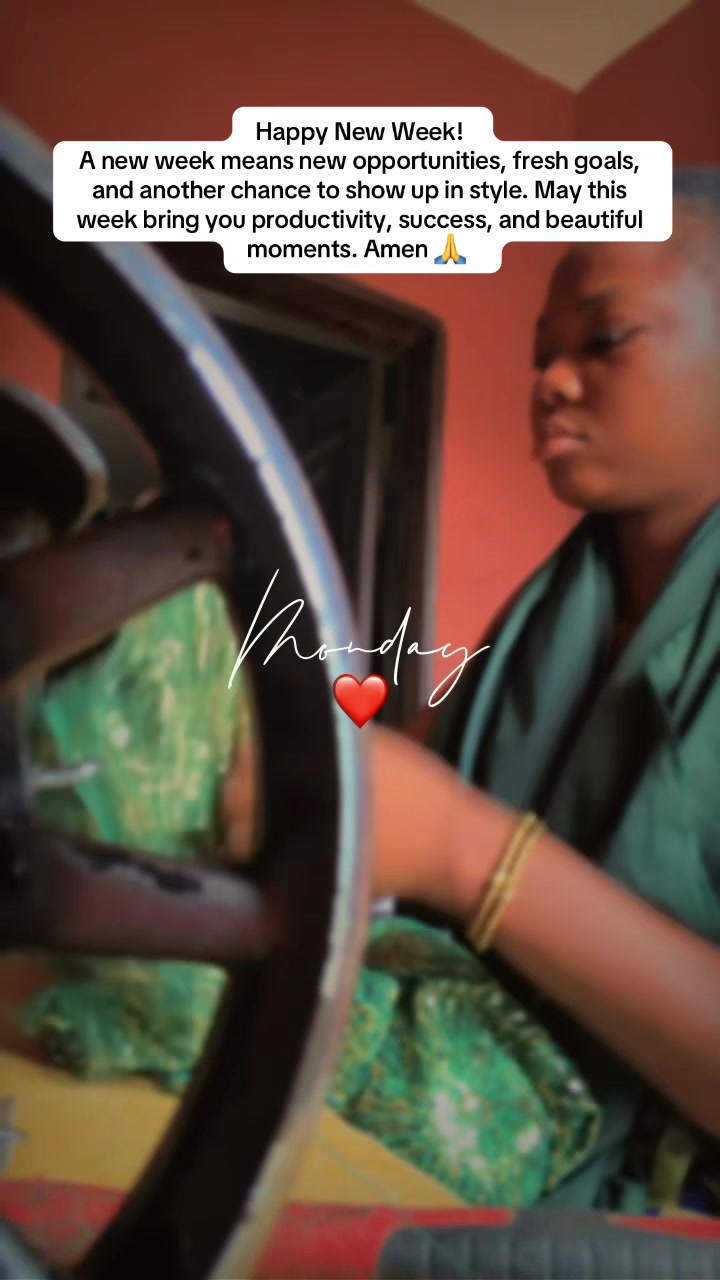 @SBI✂️ Lagos Fashion Designer🧵