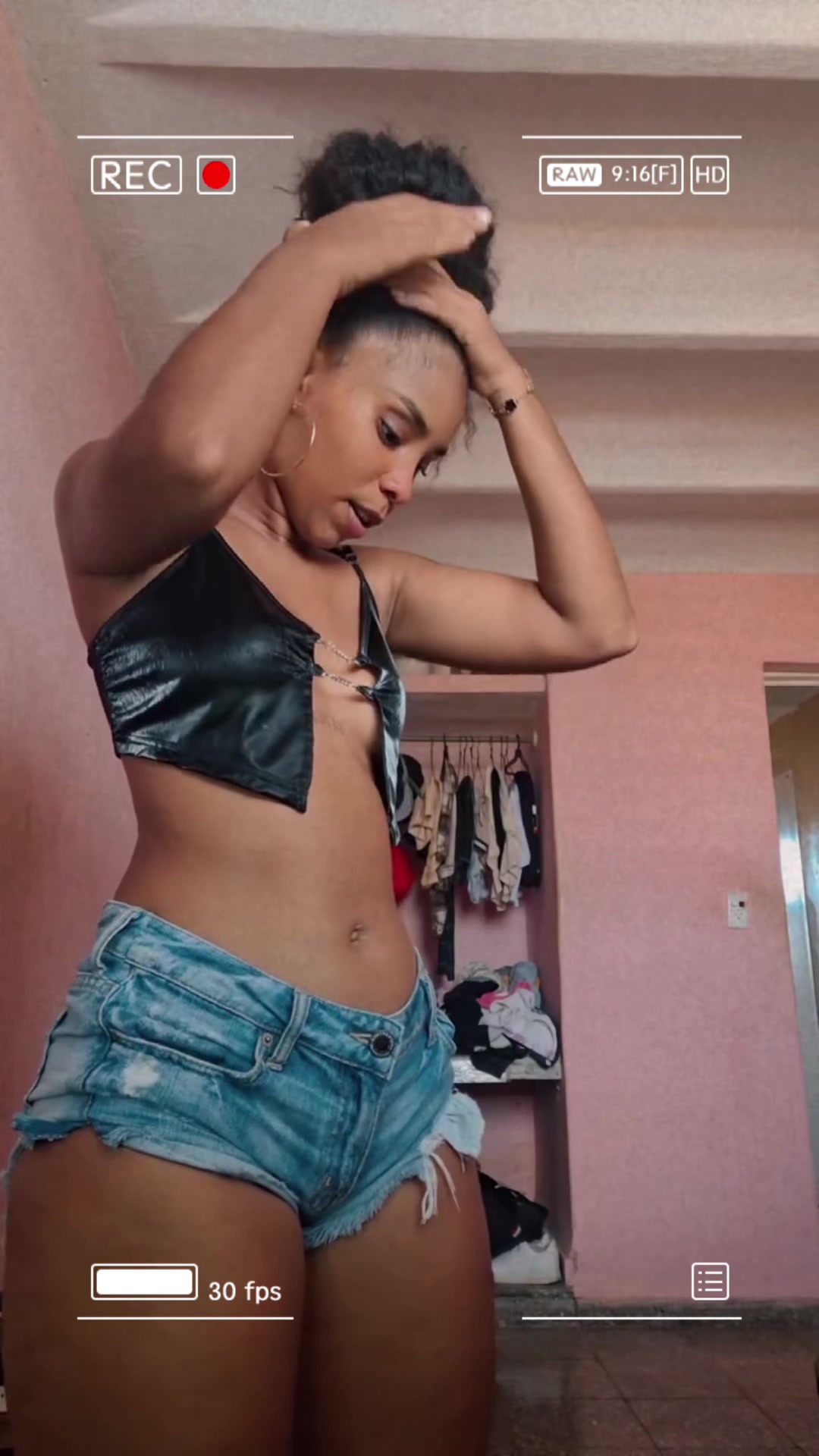 @Tight_denim