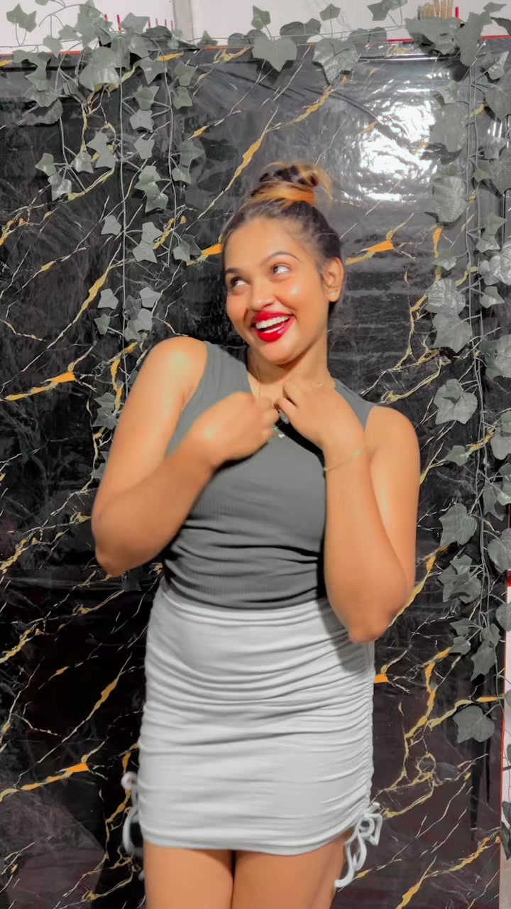 @♥️QUEEN BBH♥️ Nishu fashion🎀