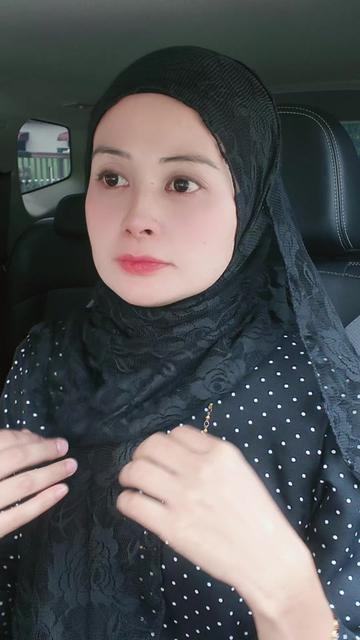 @Cik Roses 🌹