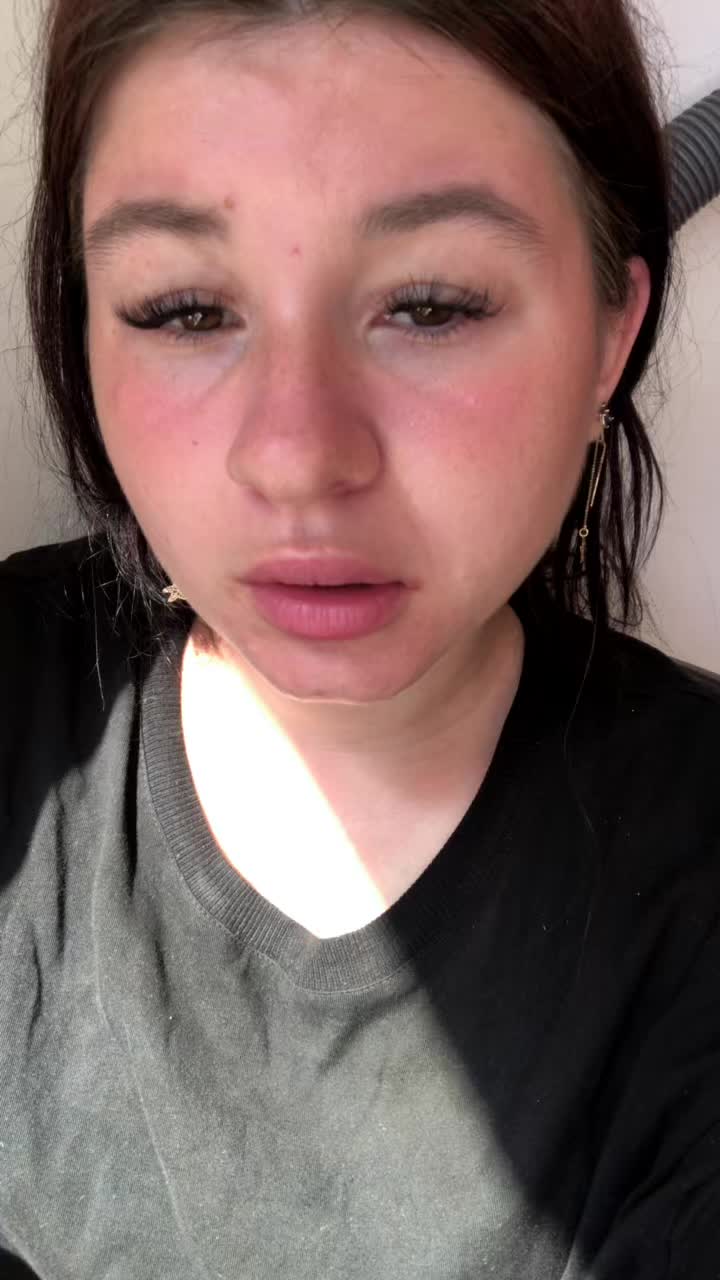 @викусик🥰