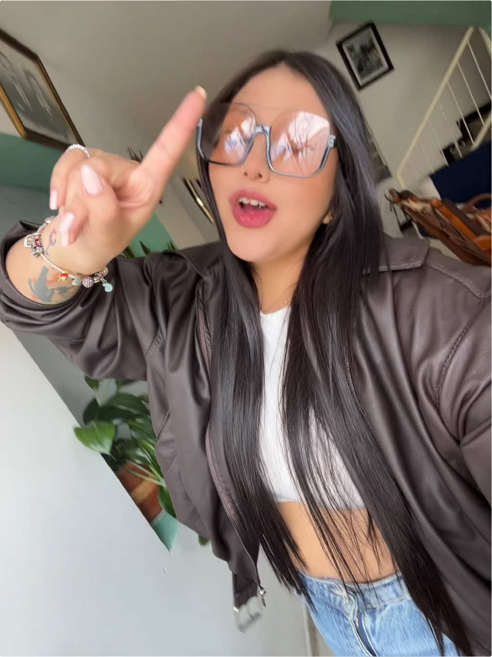 @Paola Cediel
