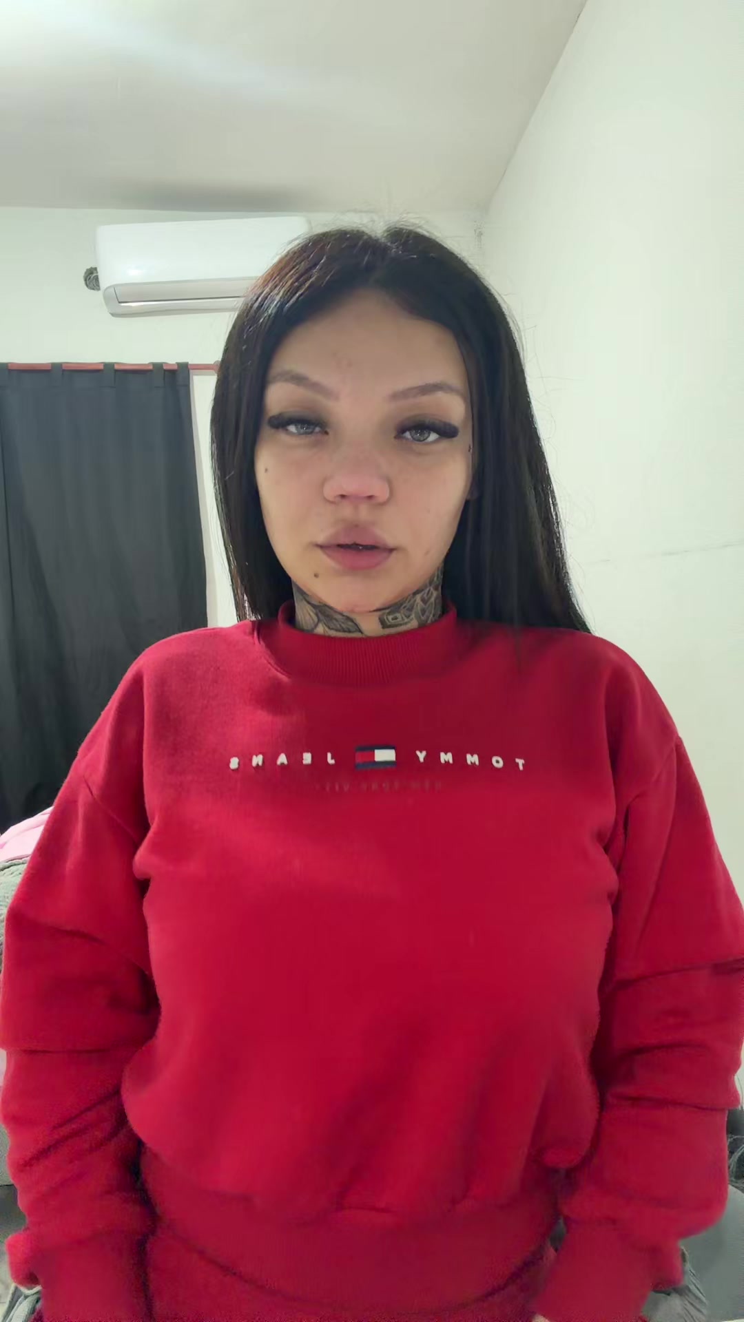 @wachamaldita