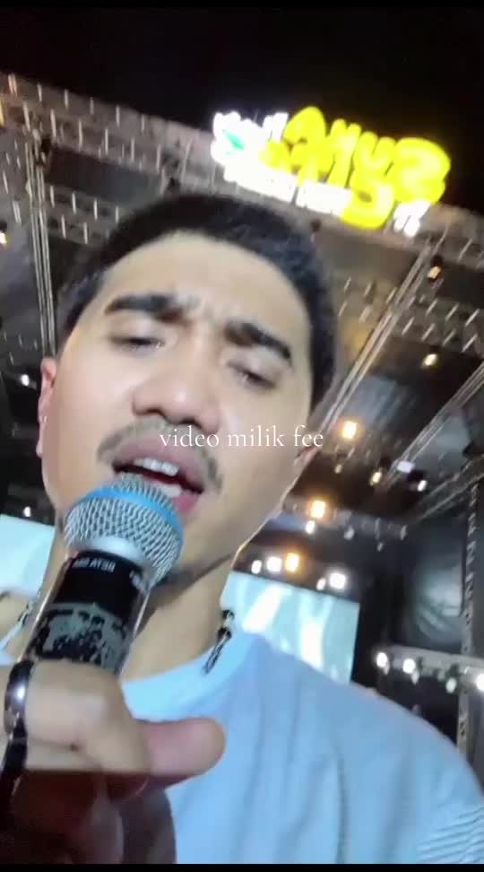 @Feeeeeeeee