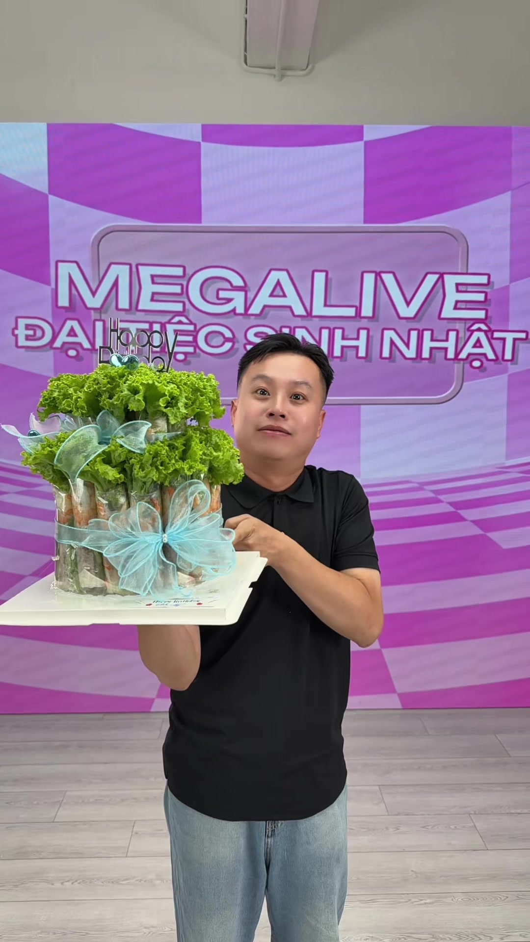 @PHAN HO&Agrave;NG MỸ