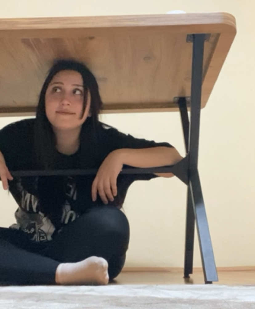 @Elifakyurekaşkm
