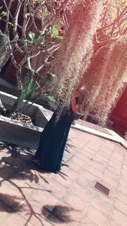 @_yashu_