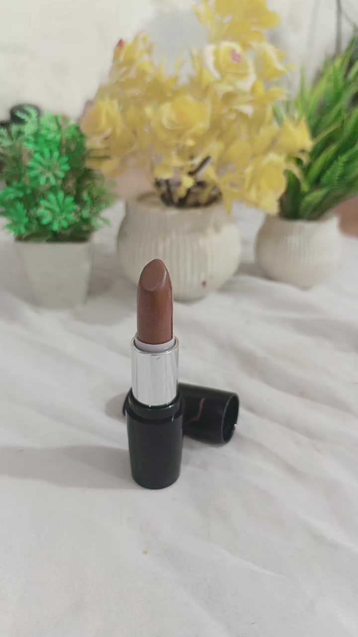 @Glossy rimsha💄