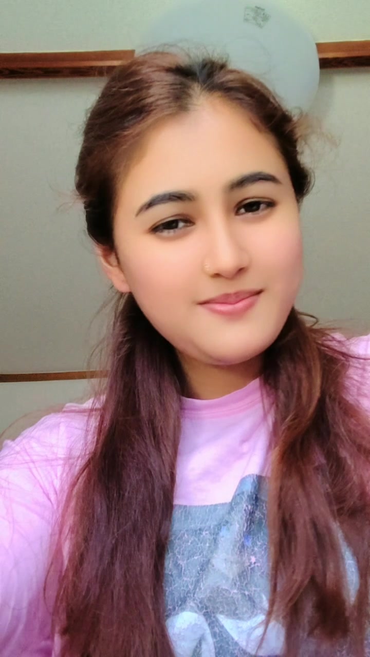 @JANU❤️💫