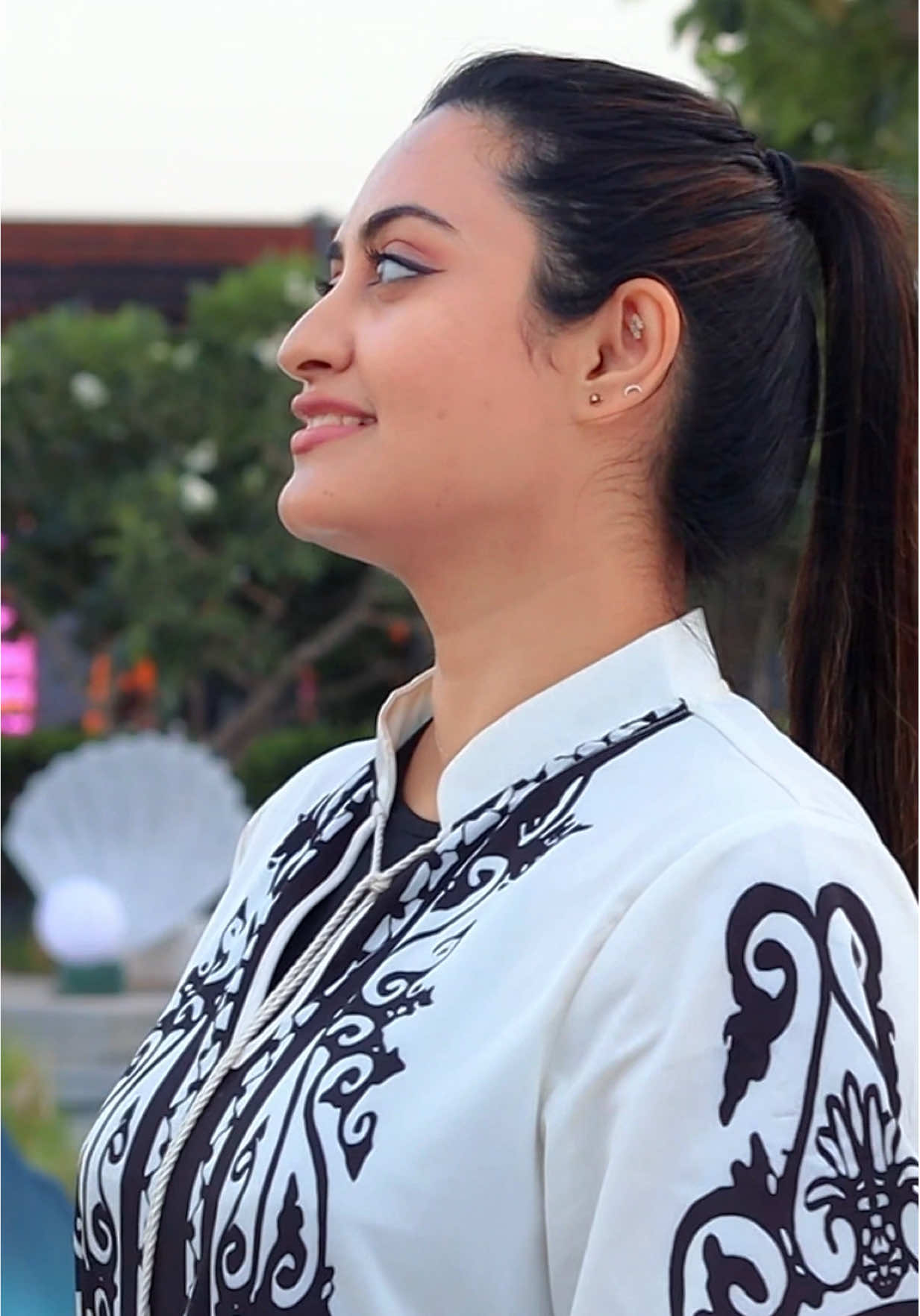 @afrin_nazeer