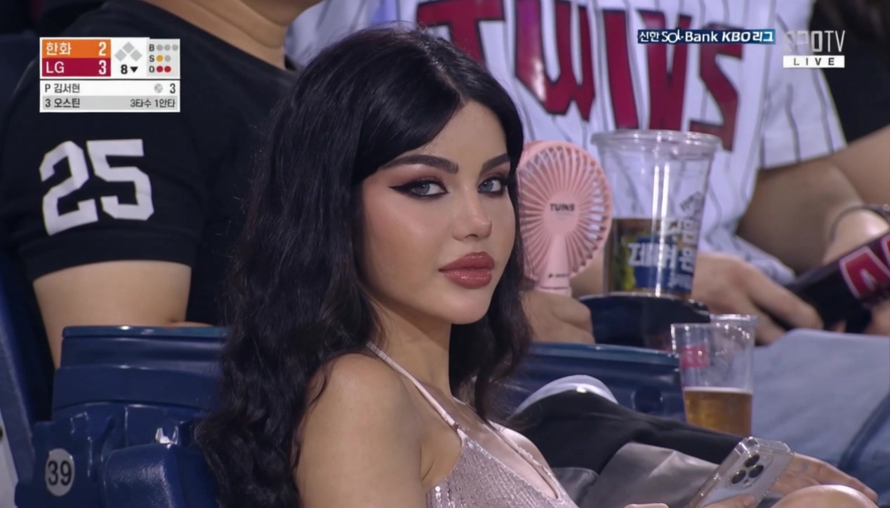 @MiMo مريم جورج
