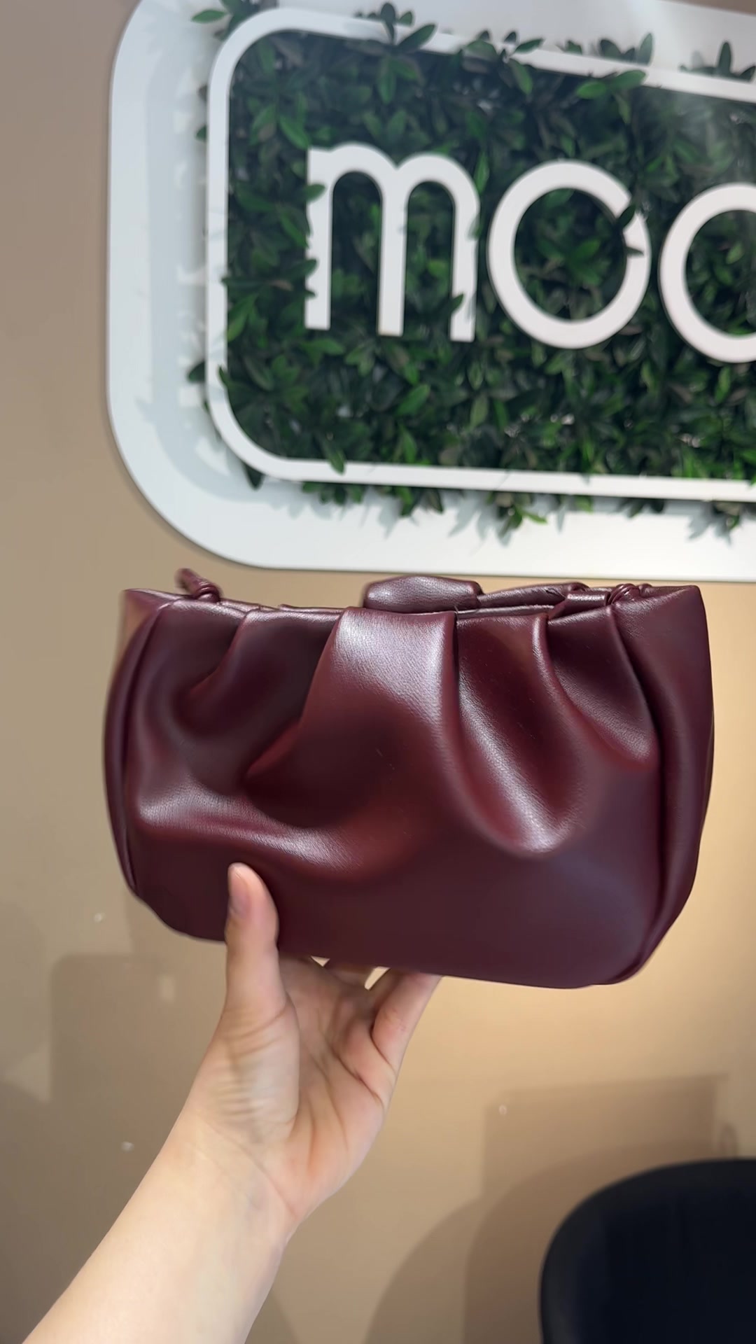 @Moonbutikcom