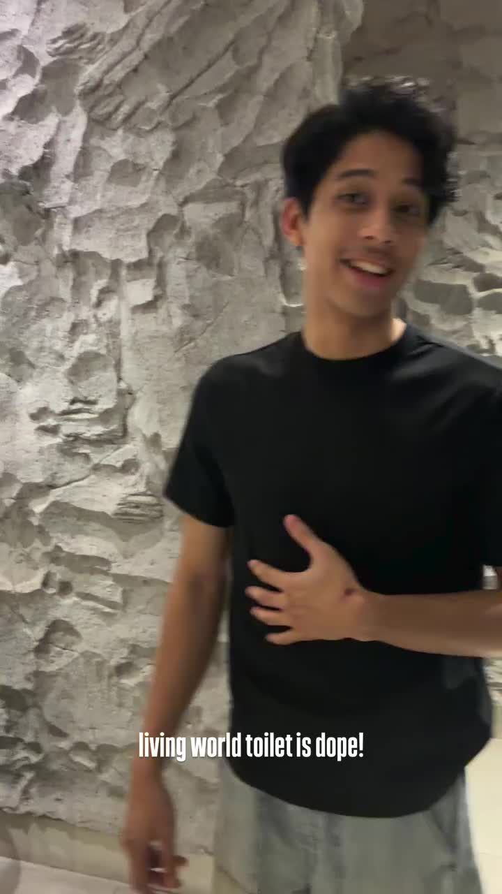 @🦋