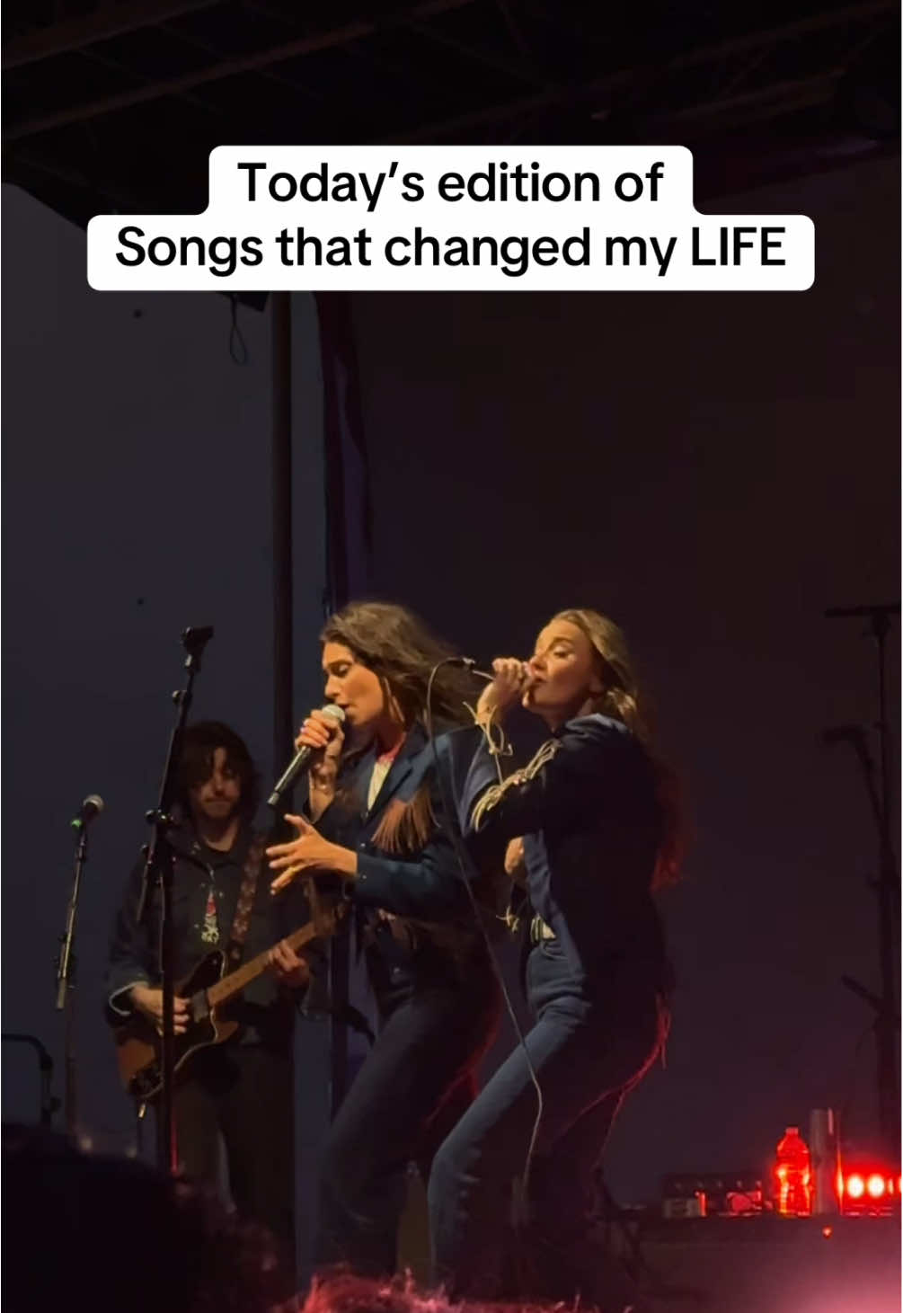 @all.about.aly&aj
