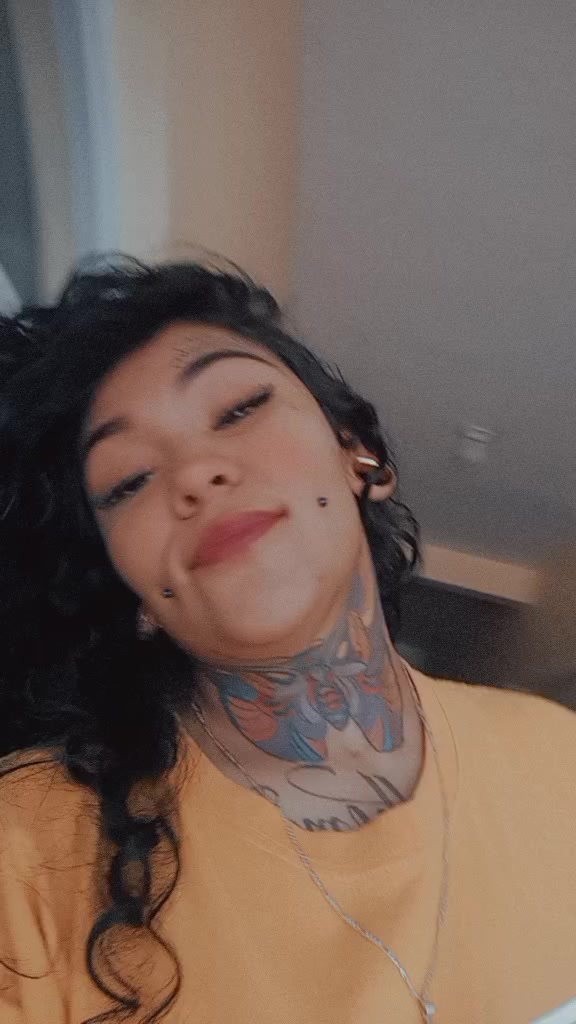 @Smokahontas'