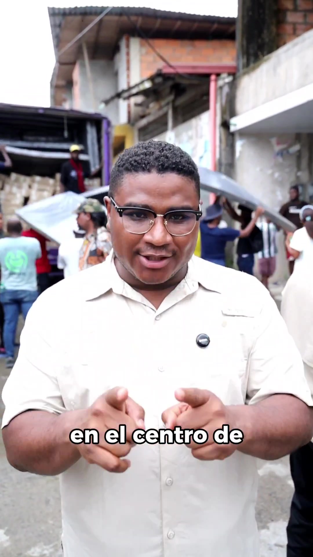 @Óscar Benavides