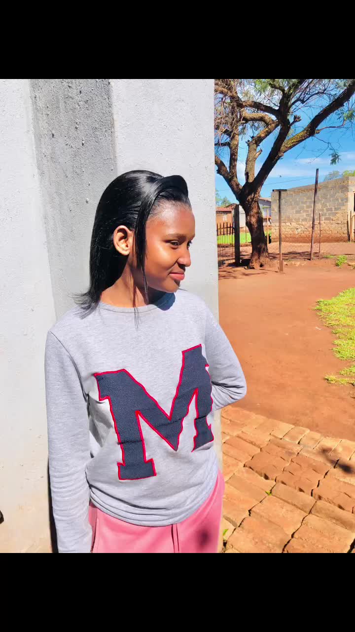 @MphoMokoena