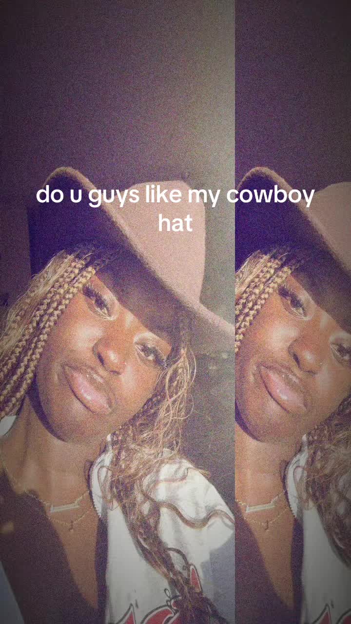 @darkskinhottie