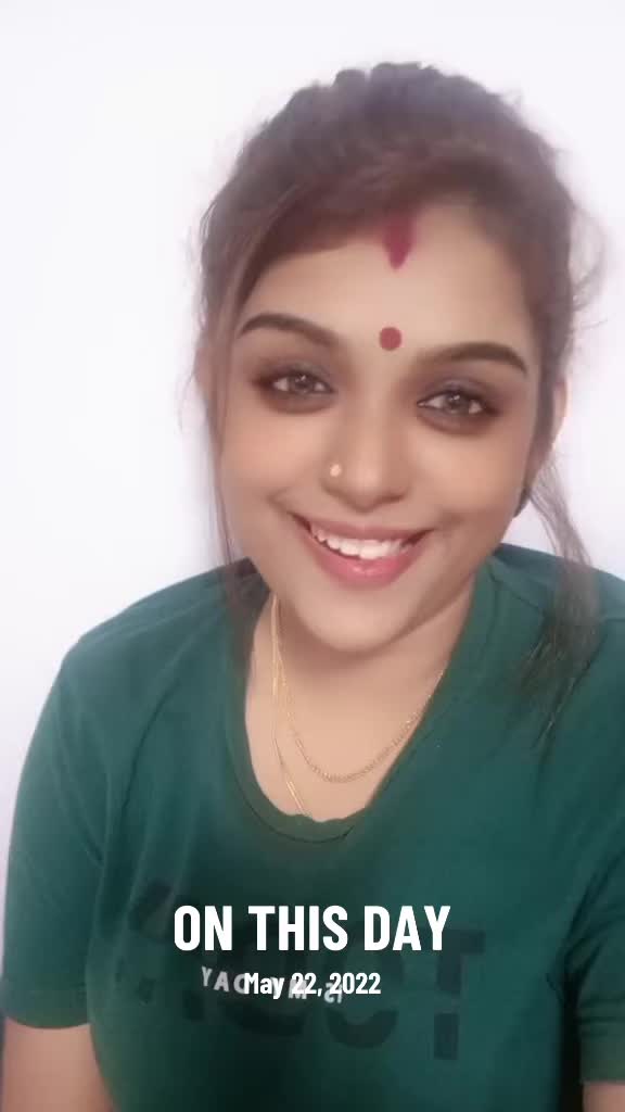 @Gayathiri_Thevar