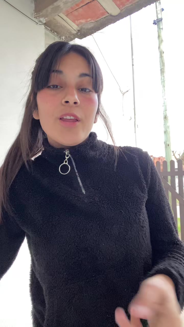 @𝑳𝒖𝒄𝒊𝒂 𝑴𝒂𝒄𝒂𝒓𝒆𝒏𝒂😘