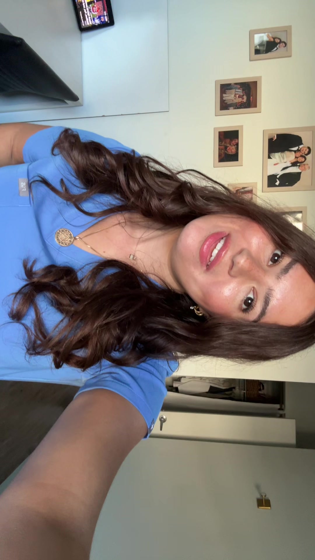 @adrianadanielles