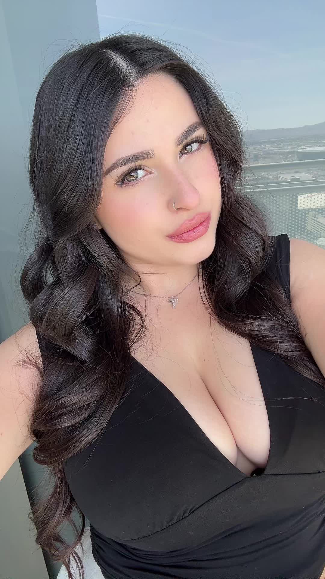 @nicole