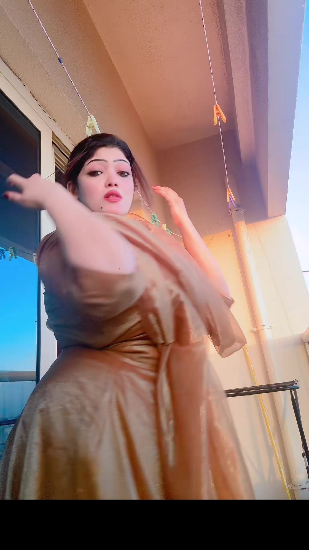 @🇦🇪𝓡𝓮𝓼𝓲 𝓶𝓸𝓵✅️❤️