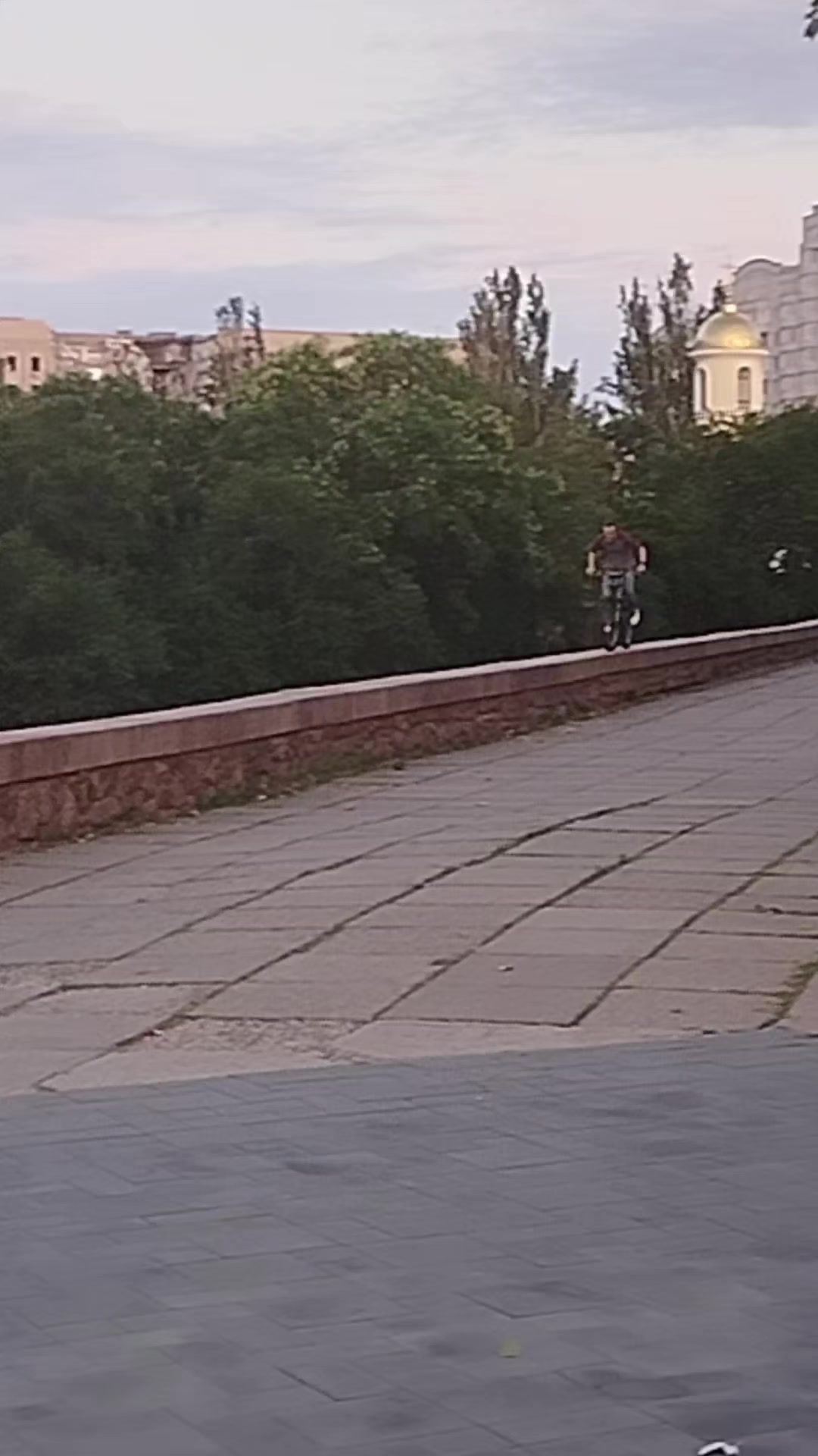 @весковод