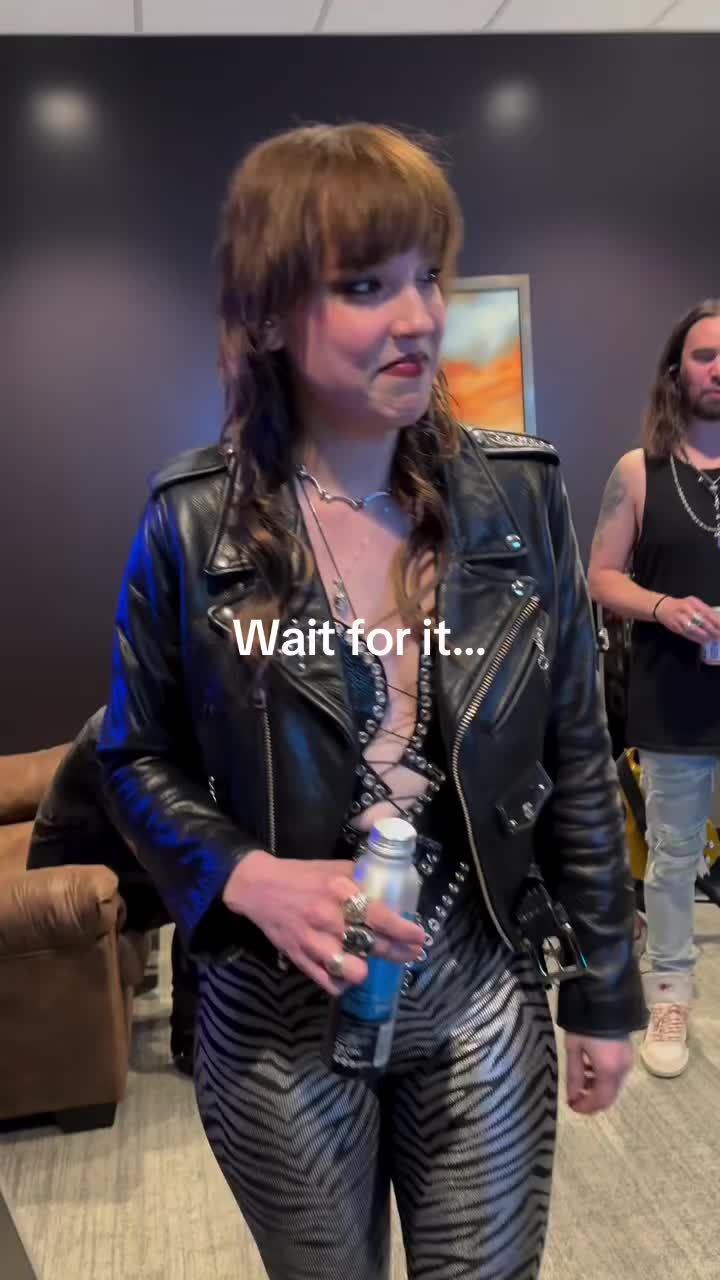 @Halestorm