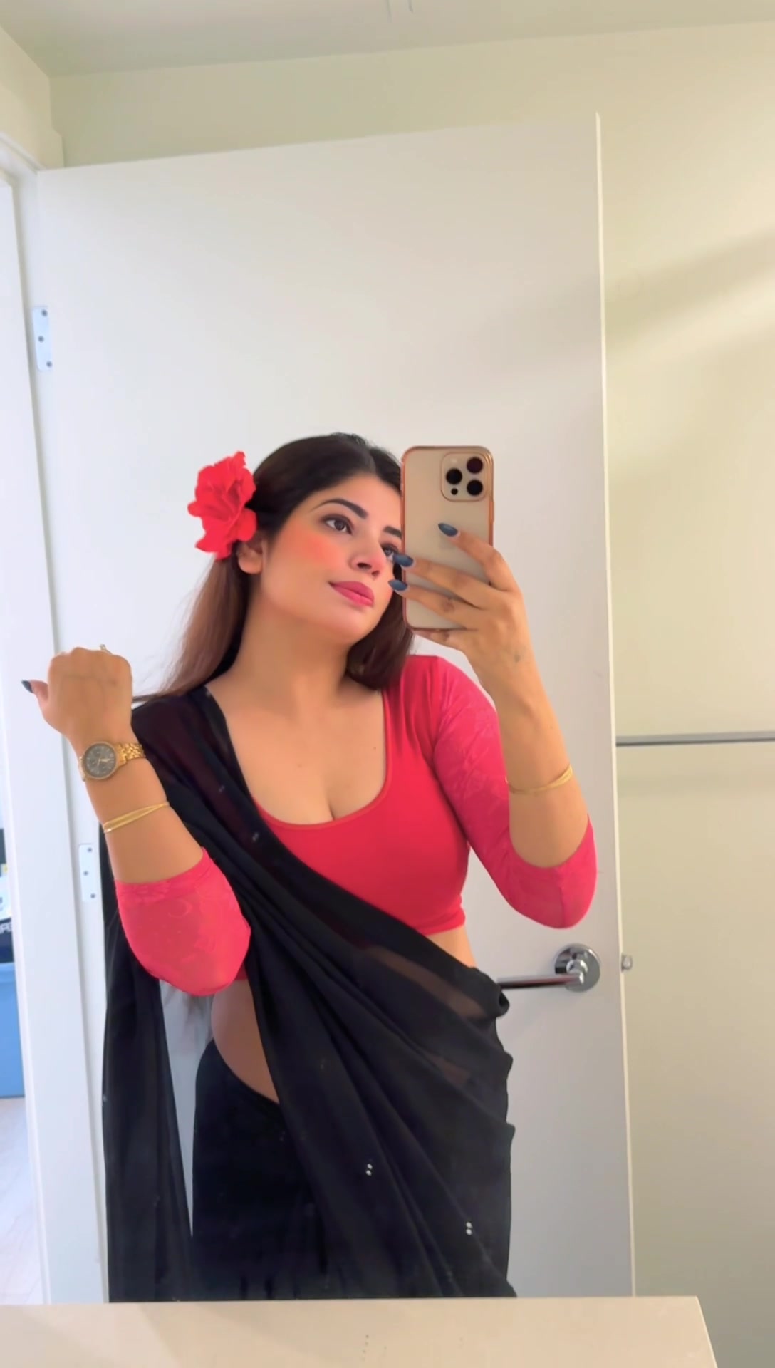 @Ayesha 🇮🇳🇨🇦