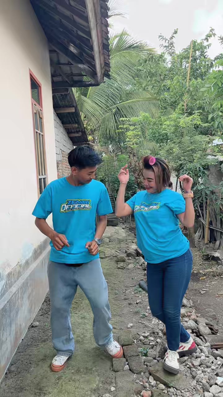 @Anggipratiwimukarji