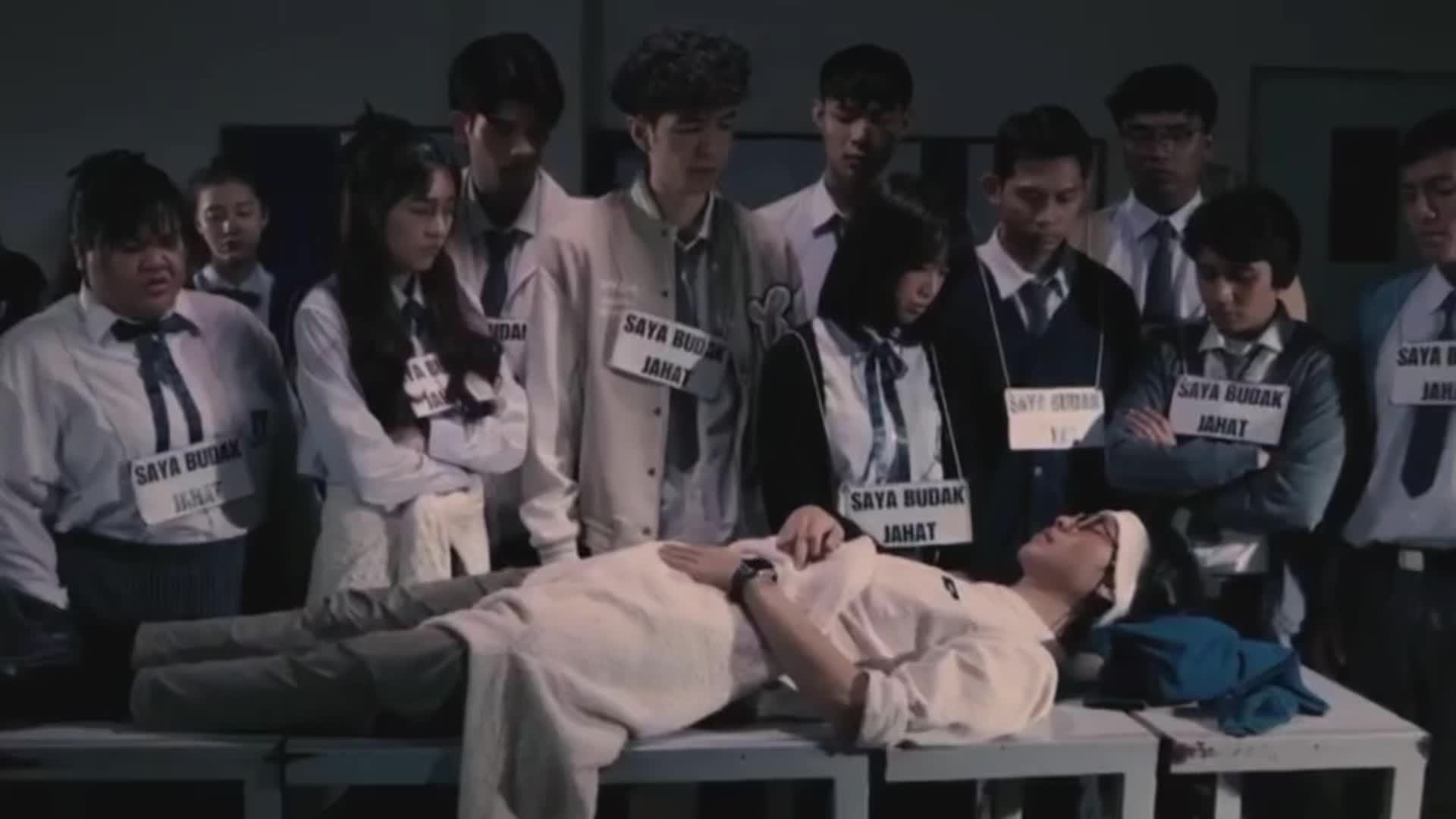 @๐จ๐๐๐