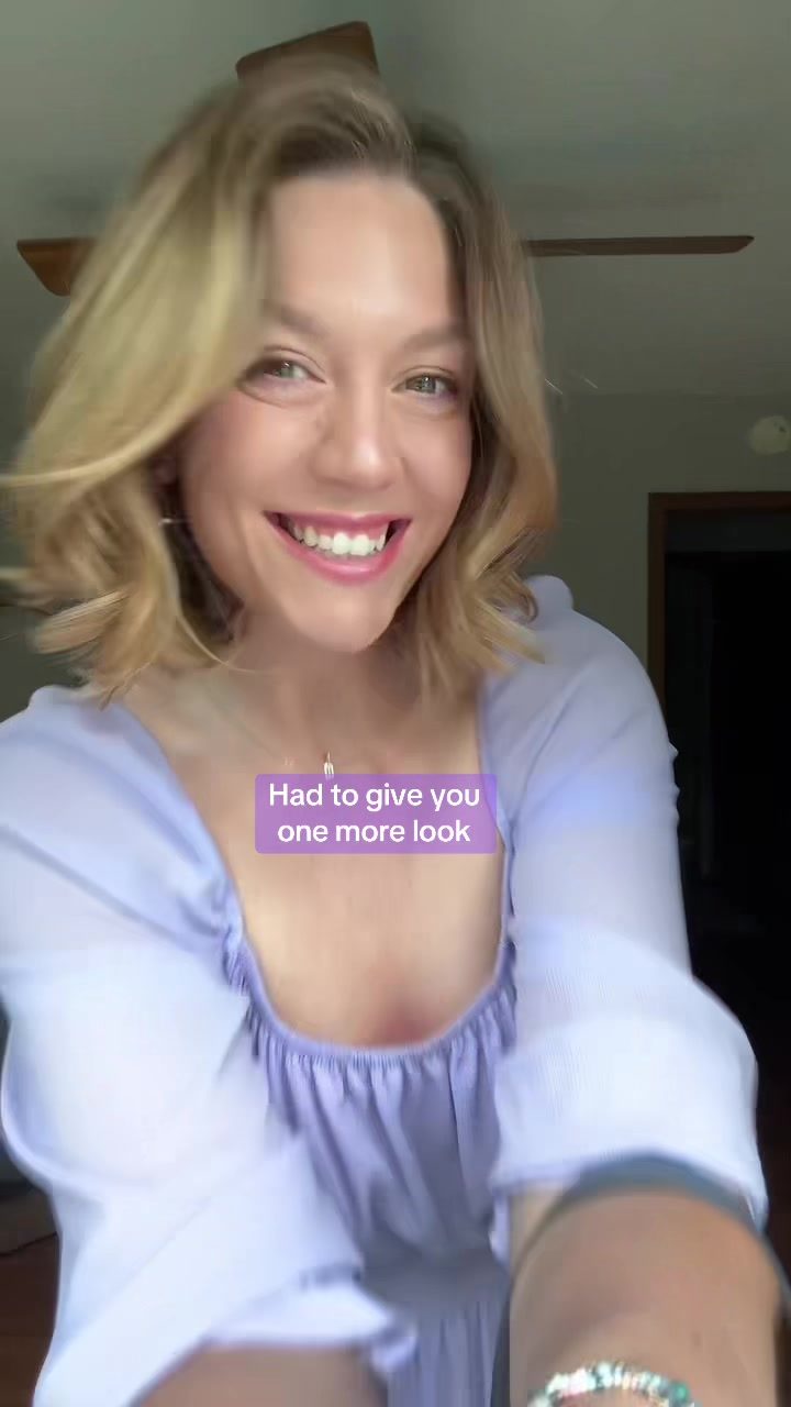 @Courtneyyaps ☀️