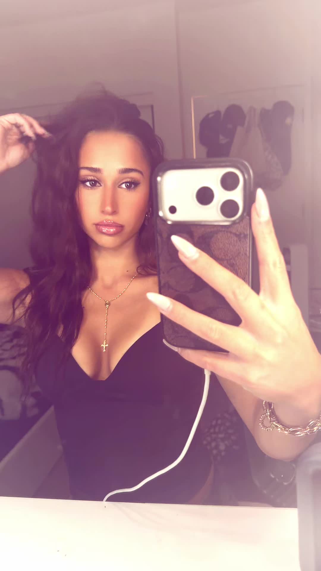 @zoezotos