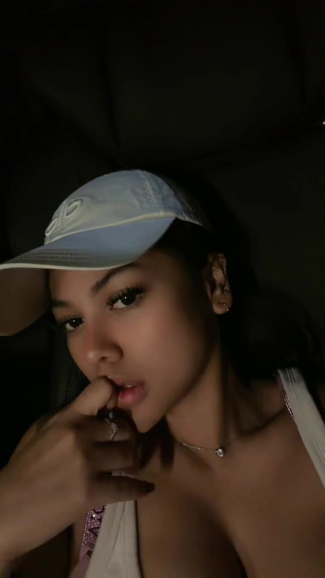 @Kikinii