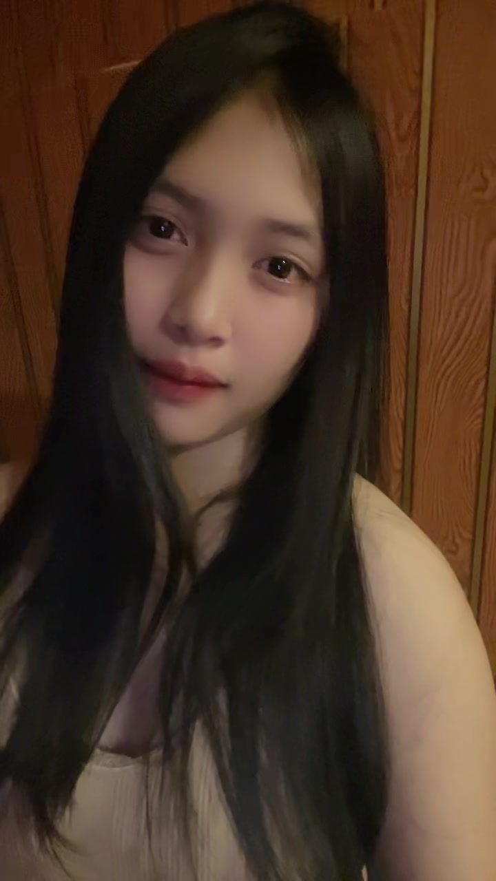 @Houng ><