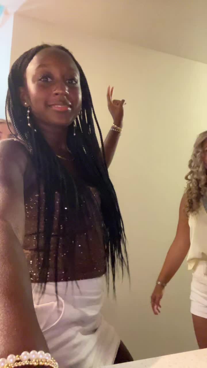 @Jayla