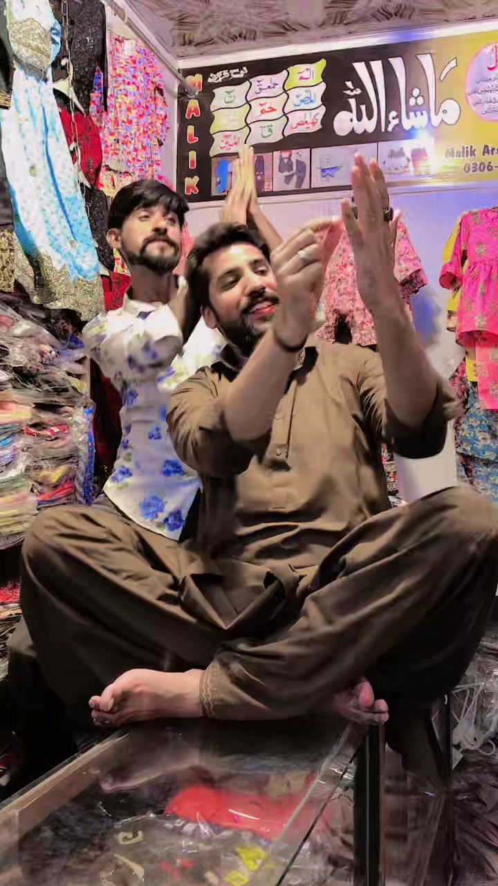 @Malik Dera Nawabi 😎