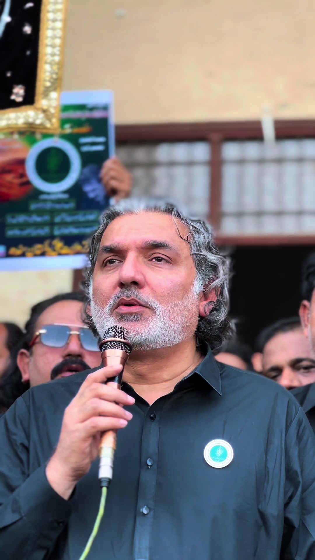 @Najaf Ali Memon 👑