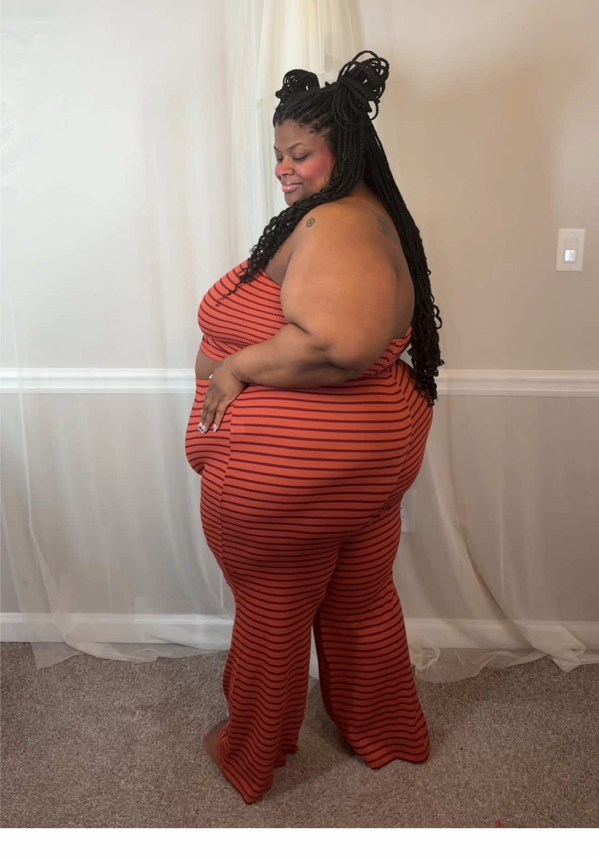 @Nikki &bull; Plus Size Fashion
