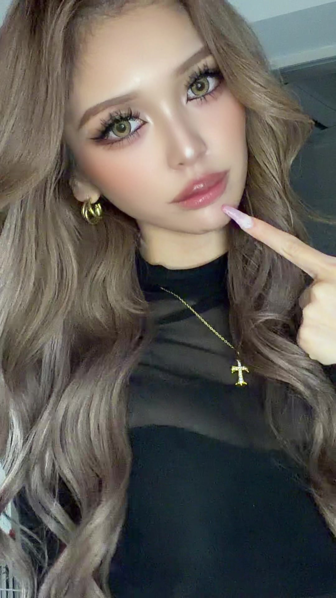 @マユ