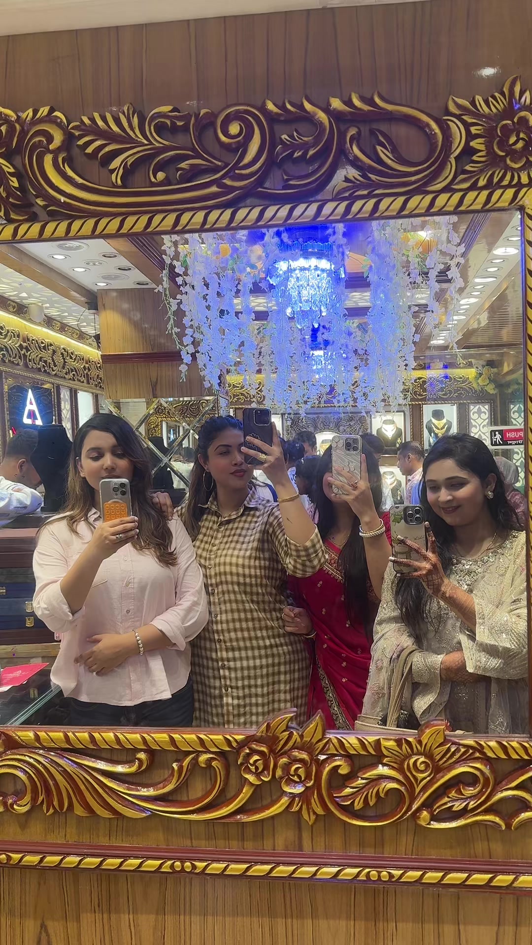 @🧚&zwj;♀️বেলা🧚&zwj;♂️