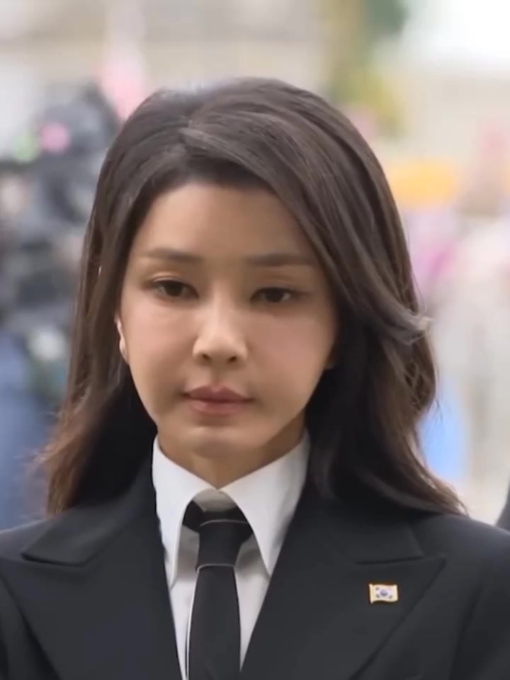 @김건희