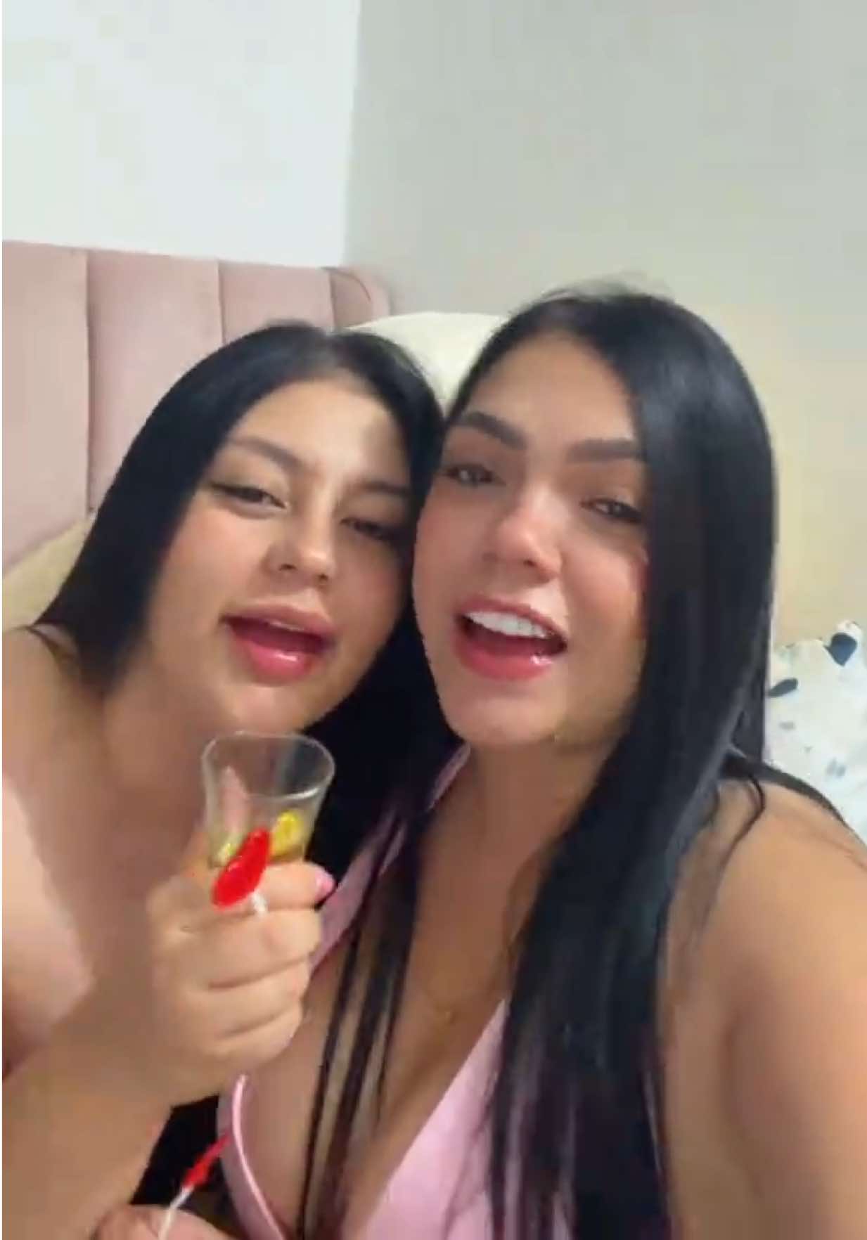 @Elena Henao.