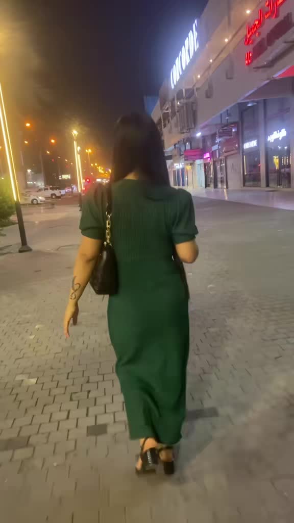 @Nilam🖤